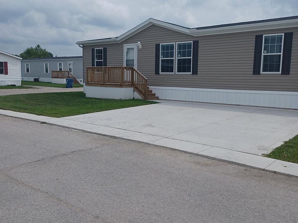 Exterior Image-2-elite mansion 533 Friendly Village