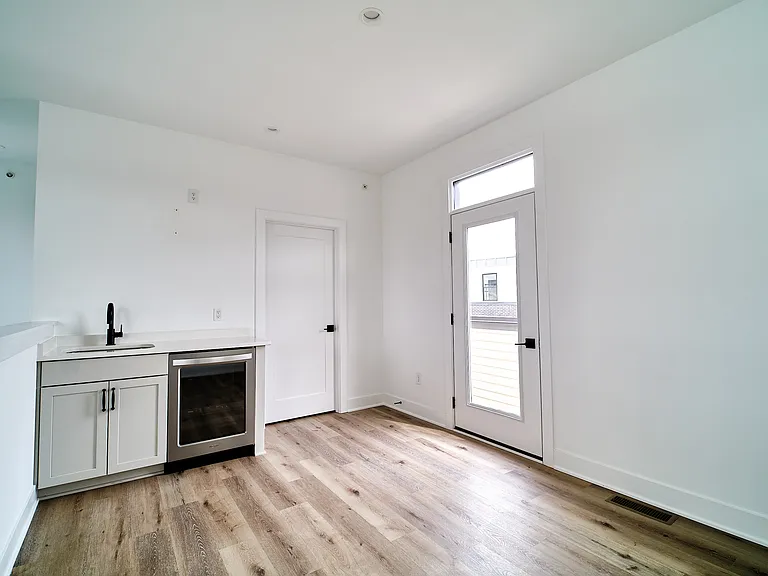 519 Fulton St — Photo 55