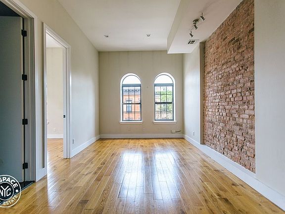 2nd image of 435 Menahan St #6E
