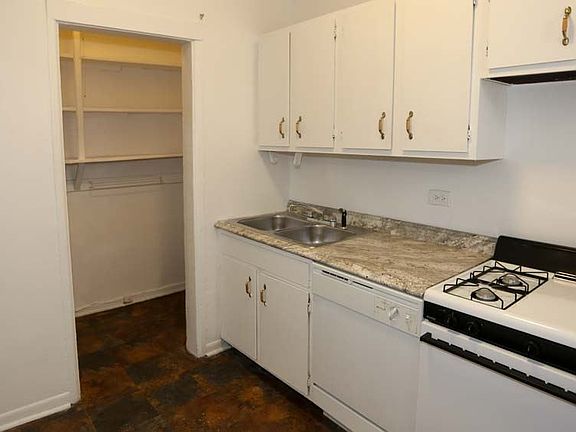 3172-N-Hudson-unit-8-kitchen-2