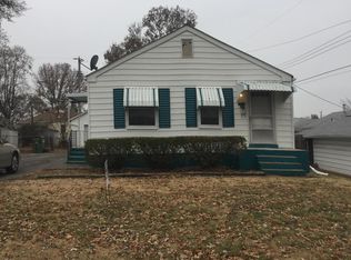 10670 Saint Philip Ln, Saint Ann, MO 63074