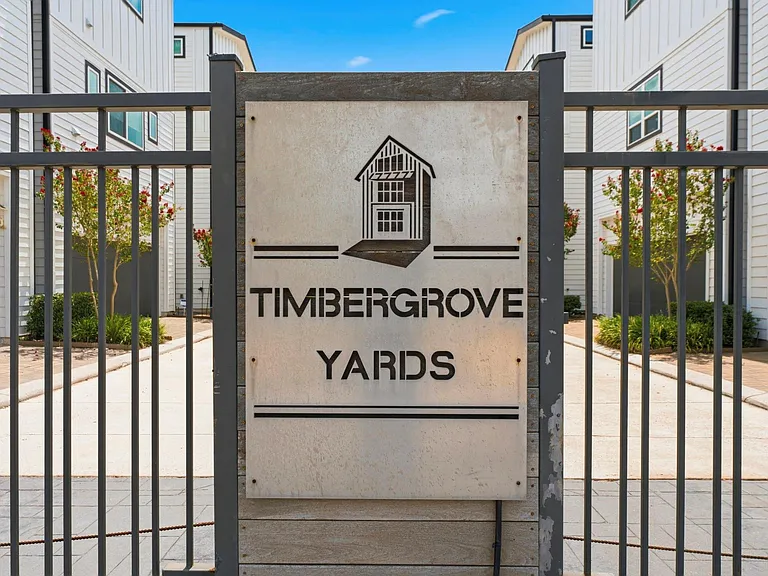 1047 Timbergrove Yards Ln — Photo 2