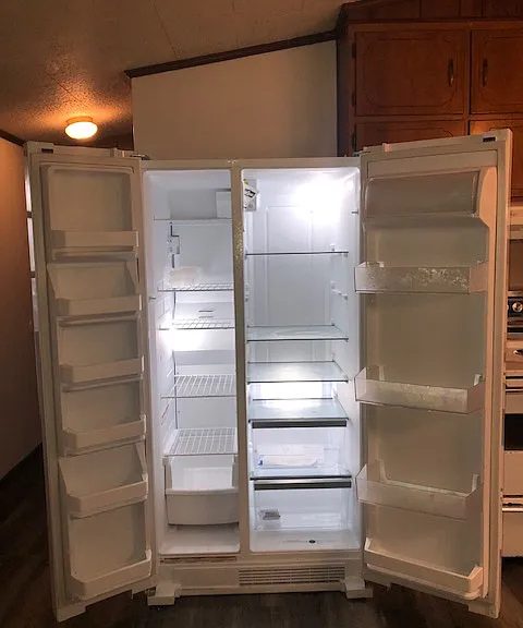 kitchen refrigerator