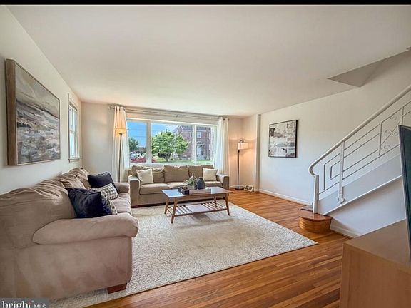 2nd image of 2723 Solly Ave