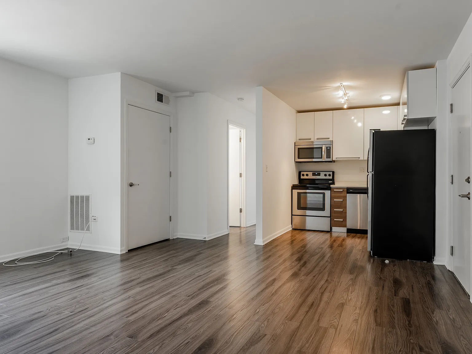 1 bed, $1,725 — Photo 2