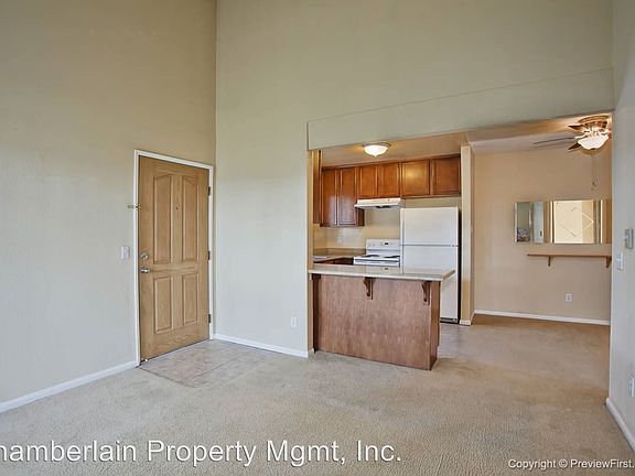 5th image of 830 W Lincoln Ave Unit 270