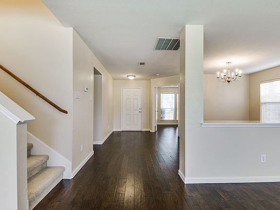 5th image of 1721 Kittyhawk Dr