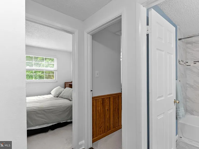 8113 Loving Forest Ct — Photo 29