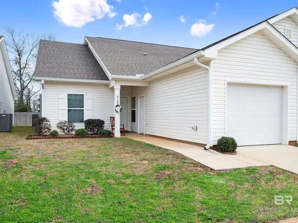 2651 S Juniper St #2100, Foley, AL 36535