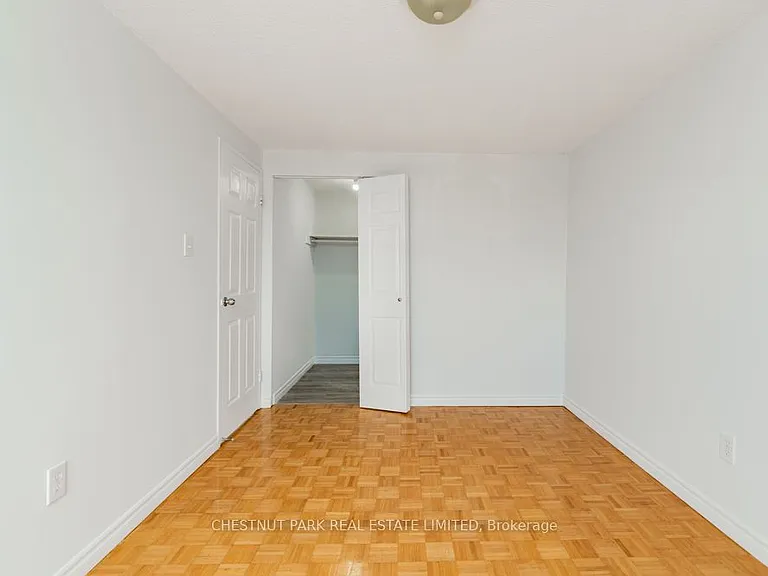 1060 Caven St #202 — Photo 16