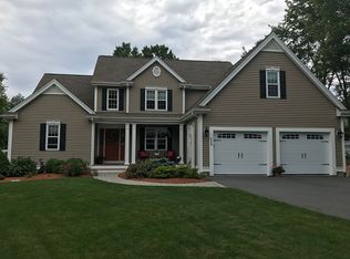 420 Old Post Rd, Walpole, MA 02081