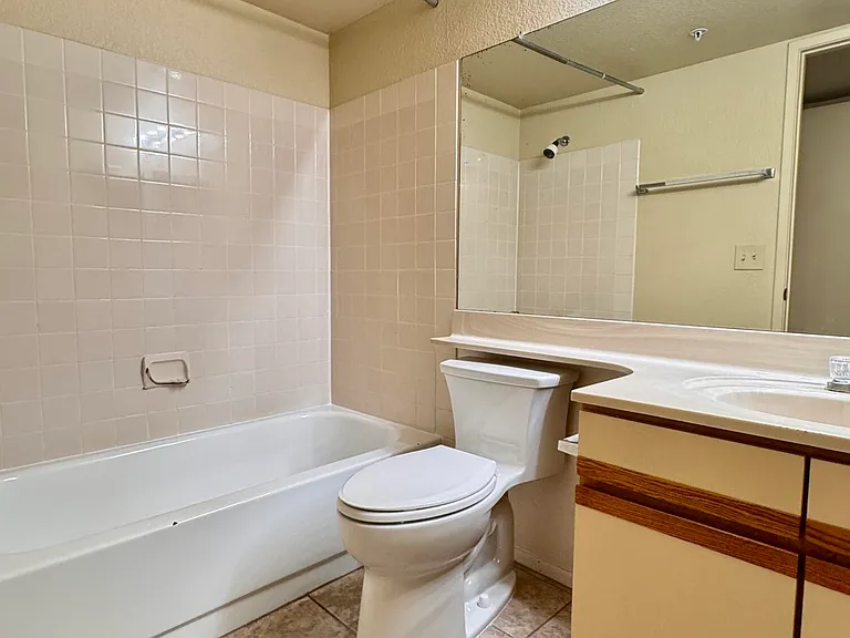 1333 E Morten Ave #238 — Photo 26