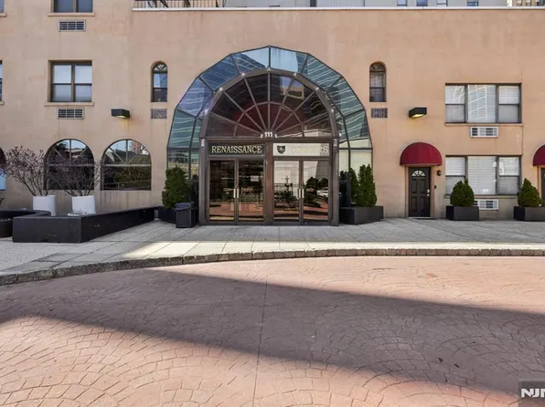 111 Mulberry St #2-V, Newark, NJ 07102