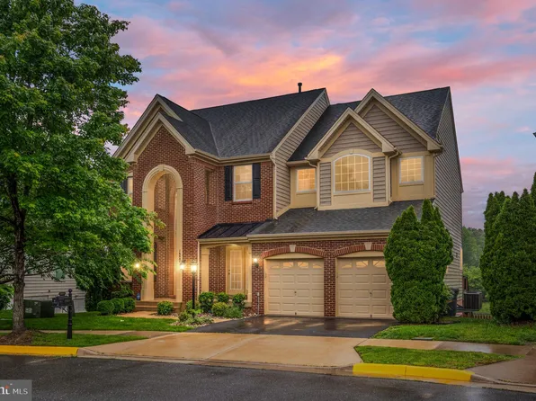 16647 Space More Cir, Woodbridge, VA 22191