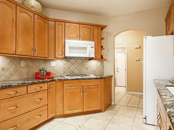 4th image of 118 Ashcat Way