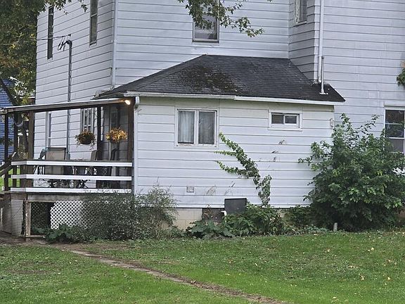 3rd image of 101 S Robinson St