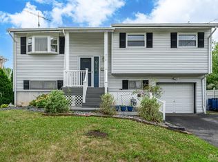 272 N Gaston Ave, Somerville, NJ 08876