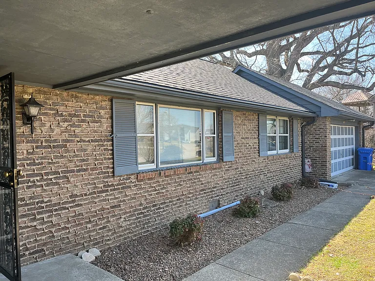 1514 Gaidry Rd — Photo 10