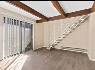 2216 October Ridge Dr, Columbus, OH 43223