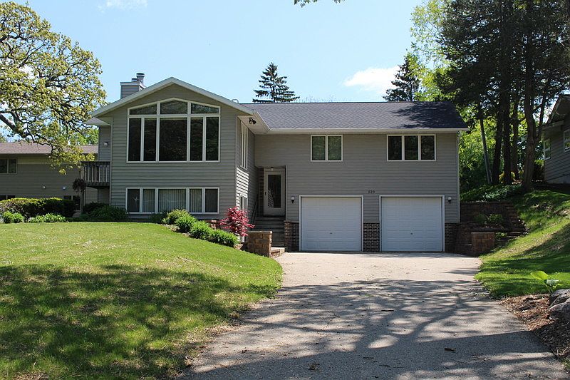 1st image of 520 W Lake Park Pl