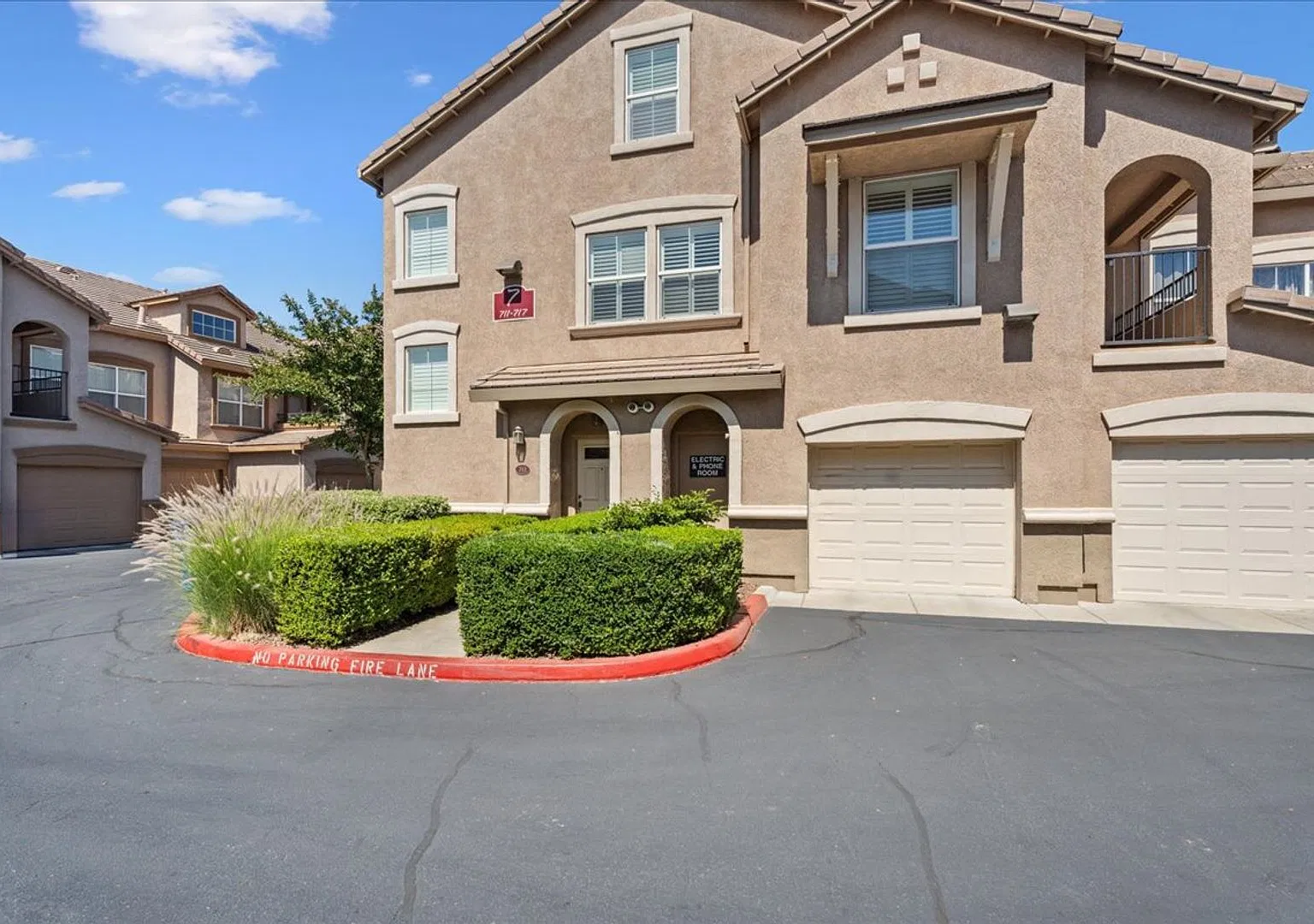 5350 Dunlay Dr #713 — Photo 2