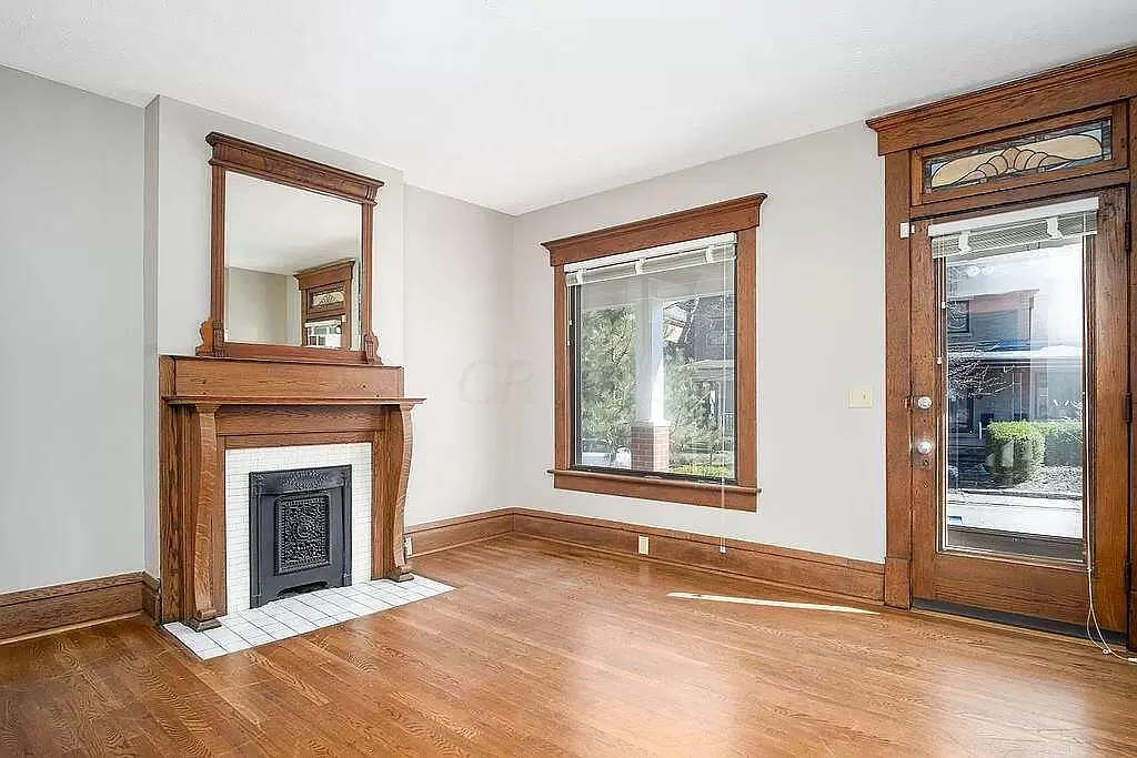 925 Mount Pleasant Ave — Photo 4