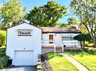 611 Stanton Ave, Mars, PA 16046