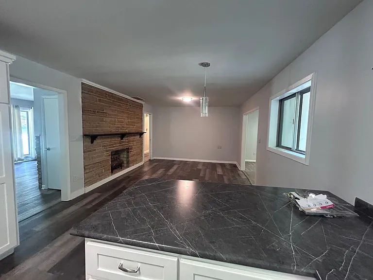 1200 Hester St — Photo 8