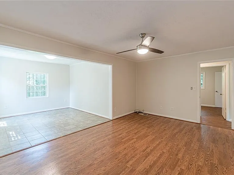 3213 Bobbie Ln — Photo 12