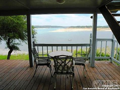 4th image of 535 Lookout Dr