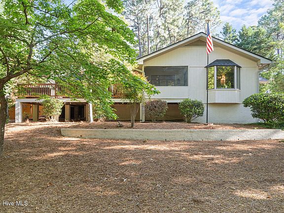 2nd image of 5 Live Oak Lane
