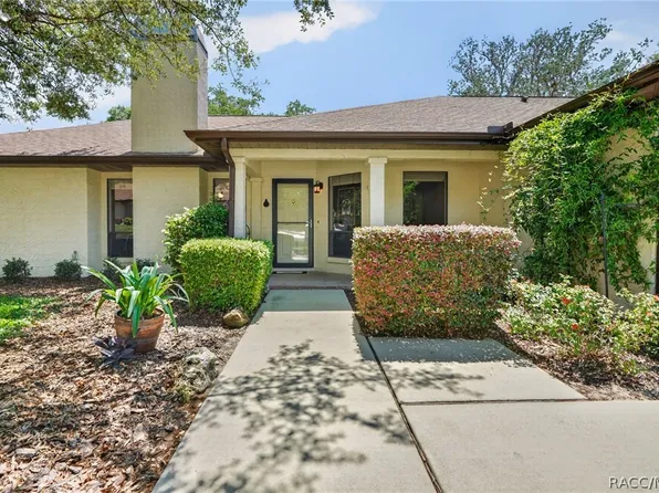 1766 N Ensign Point, Crystal River, FL 34429