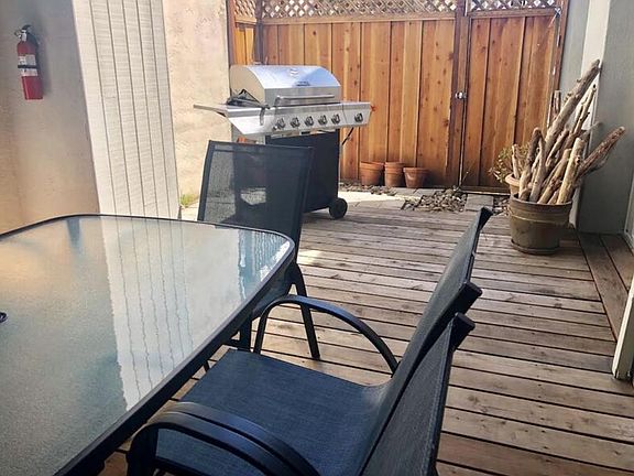 2nd image of 206 California Ave #1/2