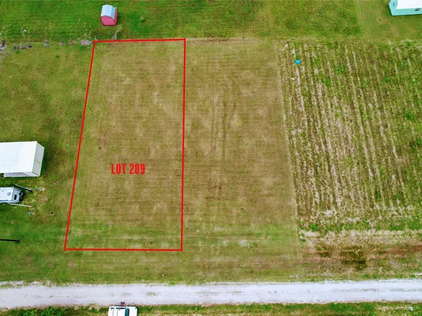 209 Clam Dr, Palacios, TX 77465