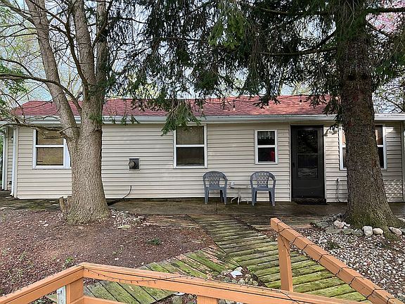 3rd image of 1140 S Shawnee Dr