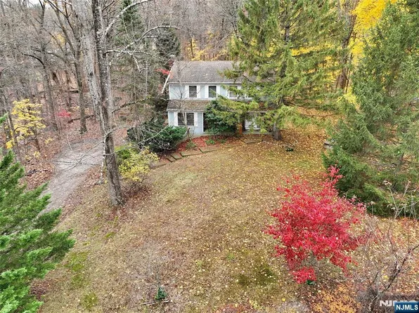 146 Myrtle Ave, Ramsey, NJ 07446