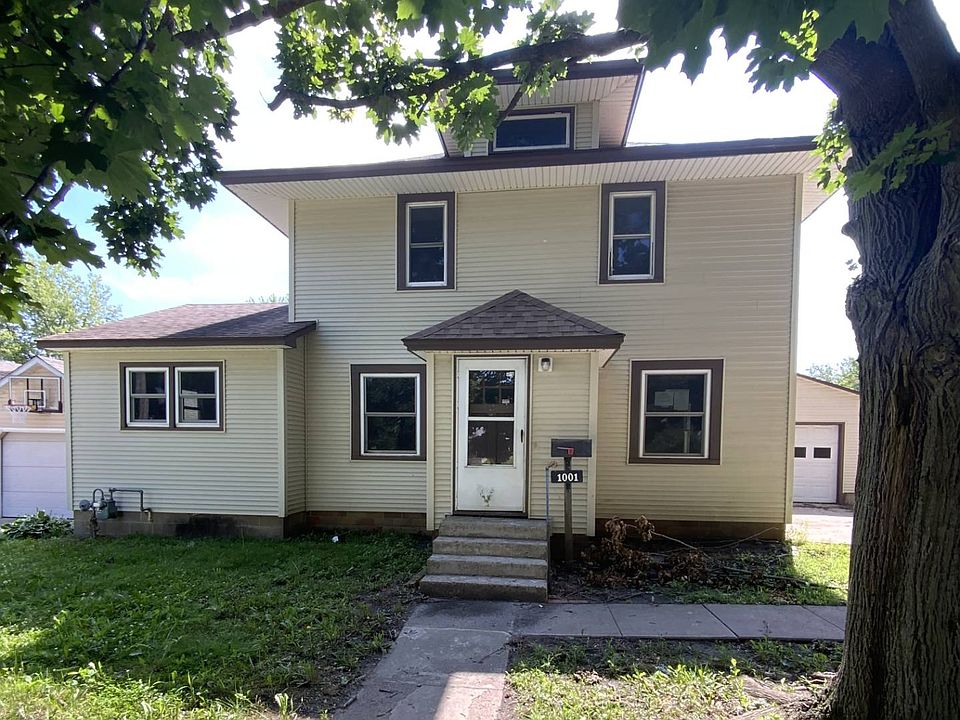 1st image of 1001 16th St