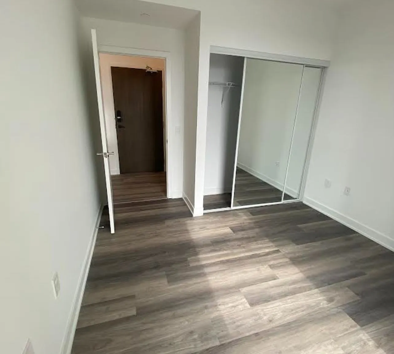 100 Eagle Rock Way — Photo 4