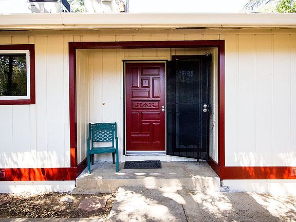 5th image of 5956 Garfield Ave