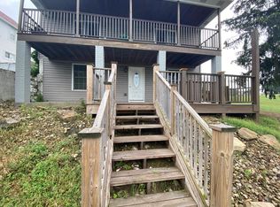 2243 McKees Rocks Rd APT 3, Mc Kees Rocks, PA 15136