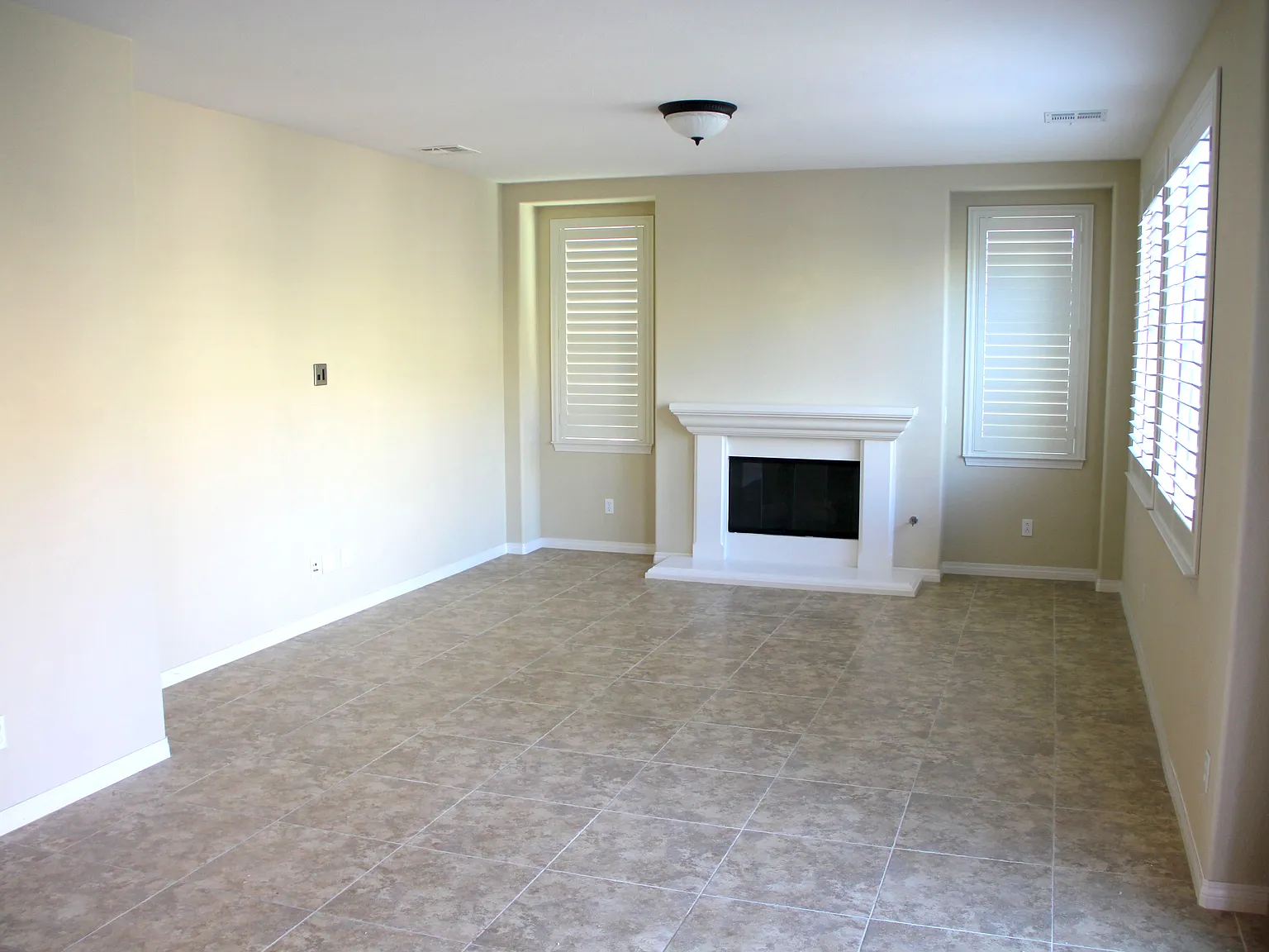 5296 Stallion Run Pl — Photo 3