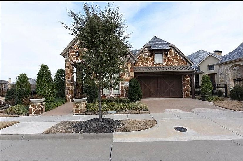 1st image of 5901 River Highlands Dr