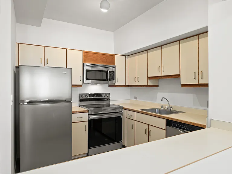 6363 Christie Ave #1823 — Photo 2