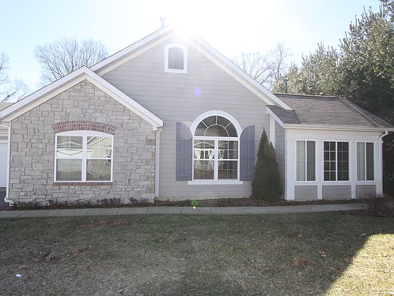 3rd image of 2858 Villa Ln