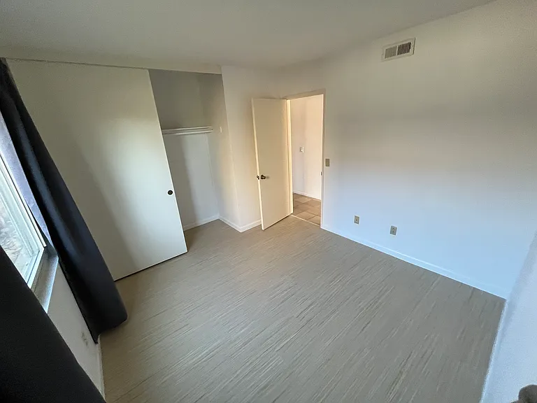 7590 Darden Ct — Photo 8