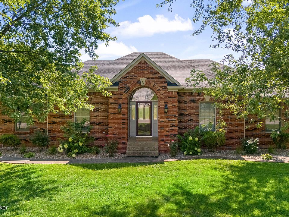 1st image of 156 White Tail Cir