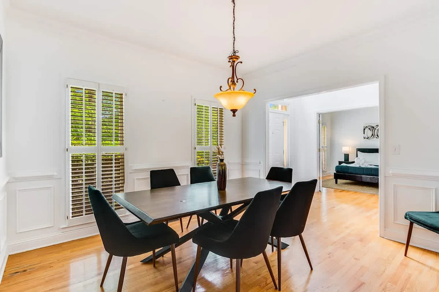 5 bed, 3.0 bath, 3046 sqft, $7,713 — Photo 4