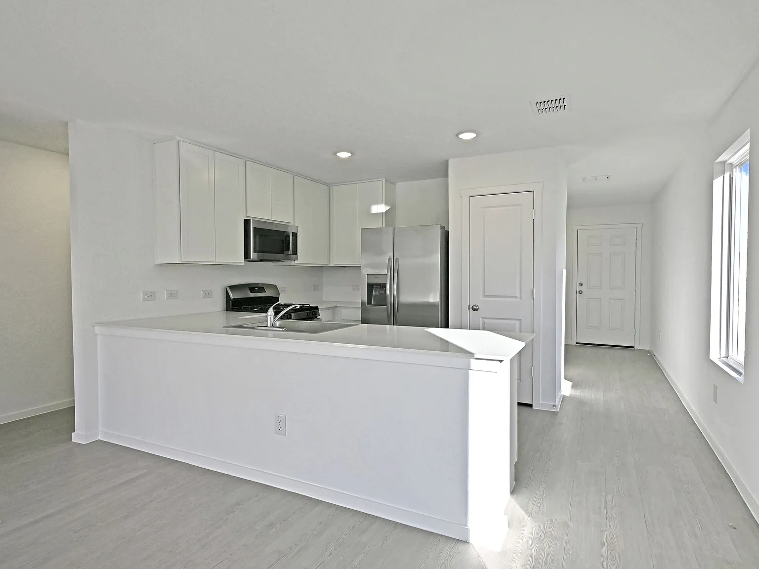 10036 Mather Way - 1 — Photo 4