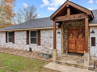 3002 Crestwood Ln, Kilgore, TX 75662