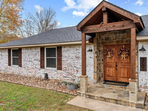 3002 Crestwood Ln, Kilgore, TX 75662